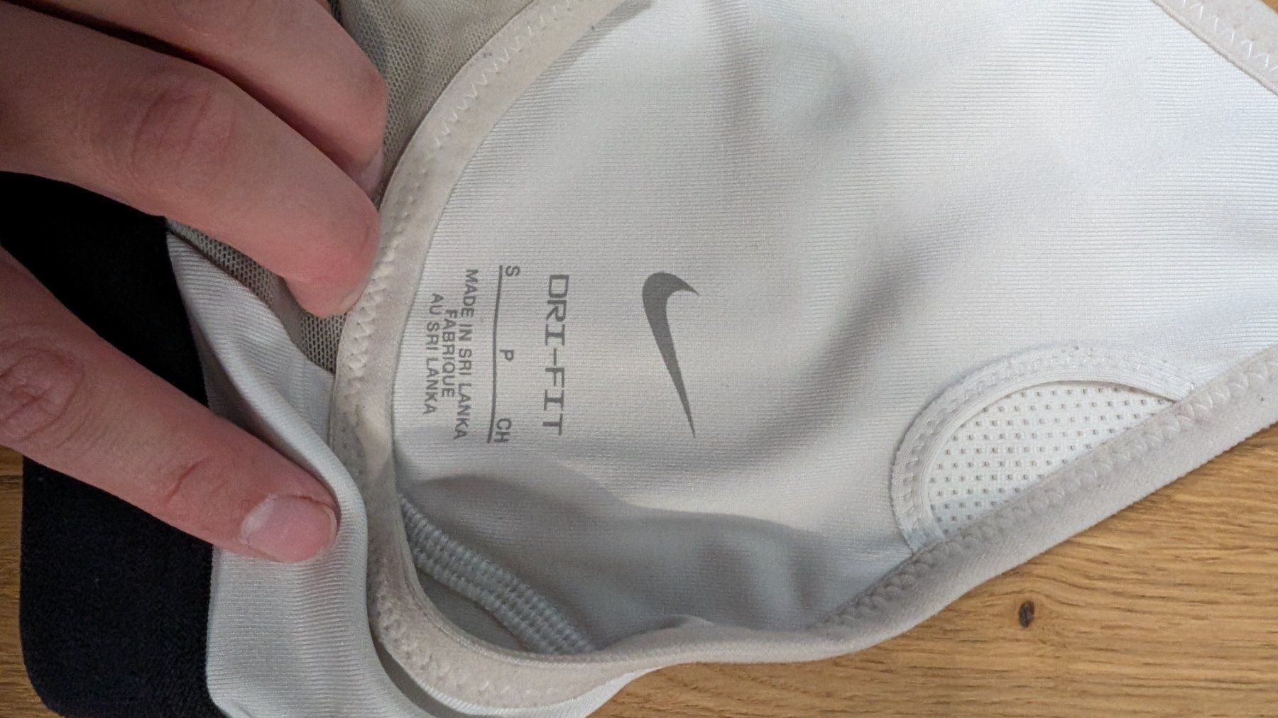 Nike Altra biancheria intima: BH Nike weiss Grosse S – Usato da St. Ursen venduto da chloe32 2