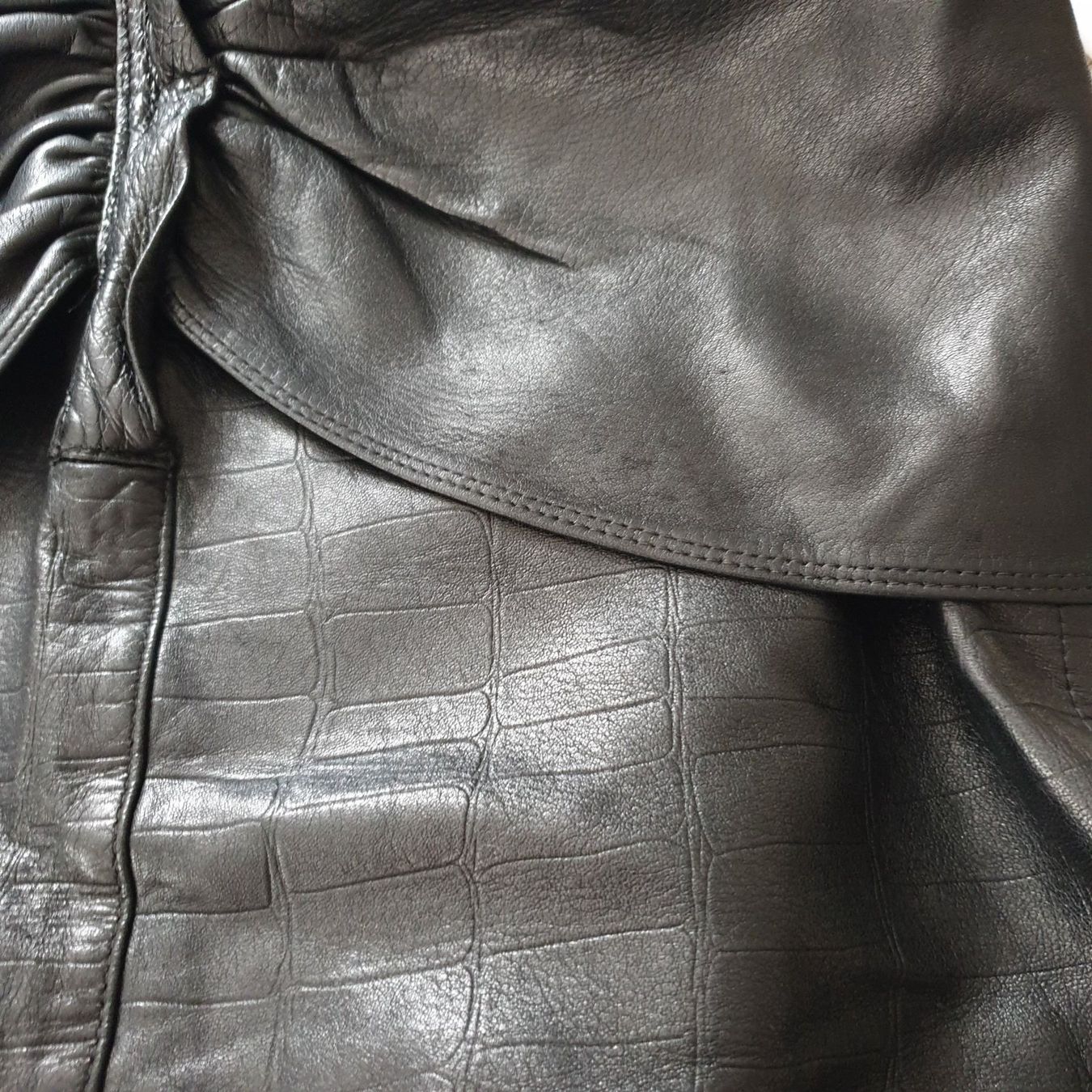 Versace Gonne: Gianni Versace, Lederjupe, Gr. 38 – Usato da Frenkendorf venduto da Moon111 4