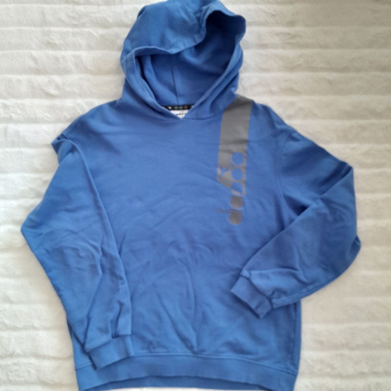 Maglioni & Felpe: Sweat à capuche Diadora bleu, taille XS - – Usato da Renens VD venduto da ser_j2fn