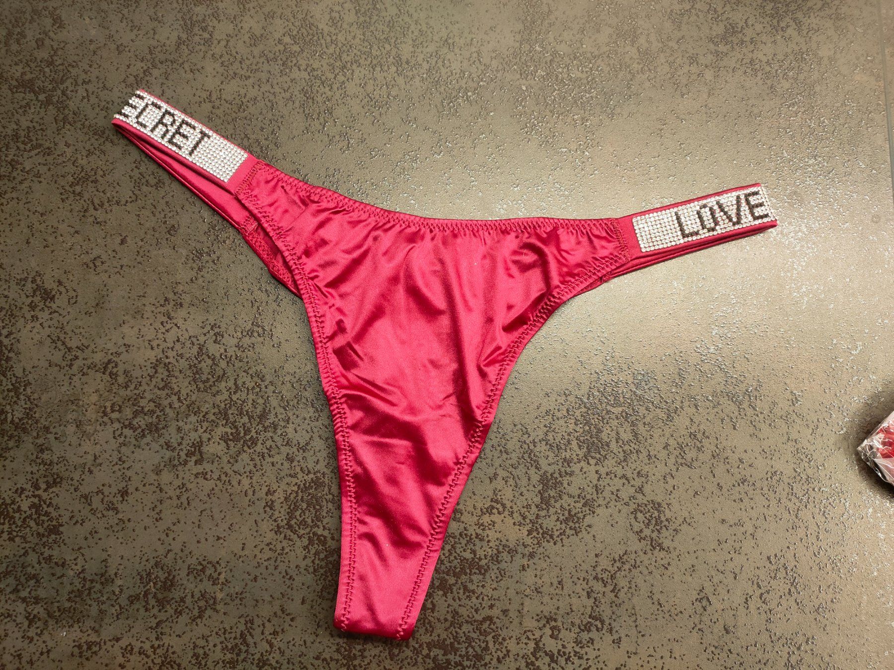Badekleider & Bikinis: String Tanga, Rot, Neu, Grösse L, Sexy!... – Neu und originalverpackt aus St. Erhard von Lauko123