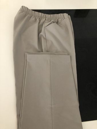 Pantalon d’été gr 38 neuf