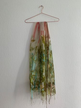 Foulard en soie neuf !