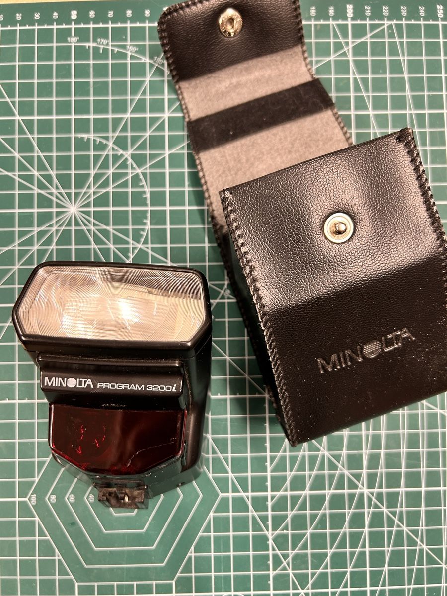 Minolta Fotocamera: Minolta Dynax 5000i Komplett-Set einwandfreier Zustand – Usato da Urtenen-Schönbühl venduto da Friedolin 2