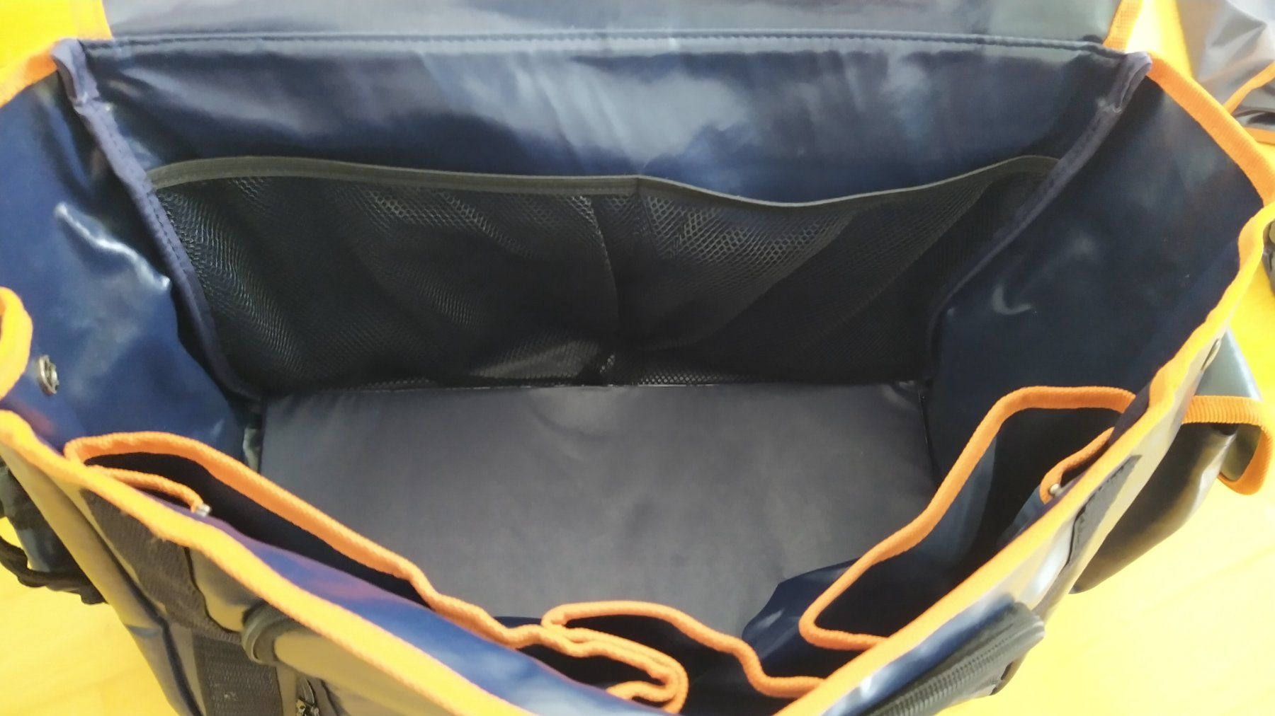 Navyboot Borse & Zaini: Wickeltasche Navyboot – Usato da St. Gallen venduto da Patrizia0711 6
