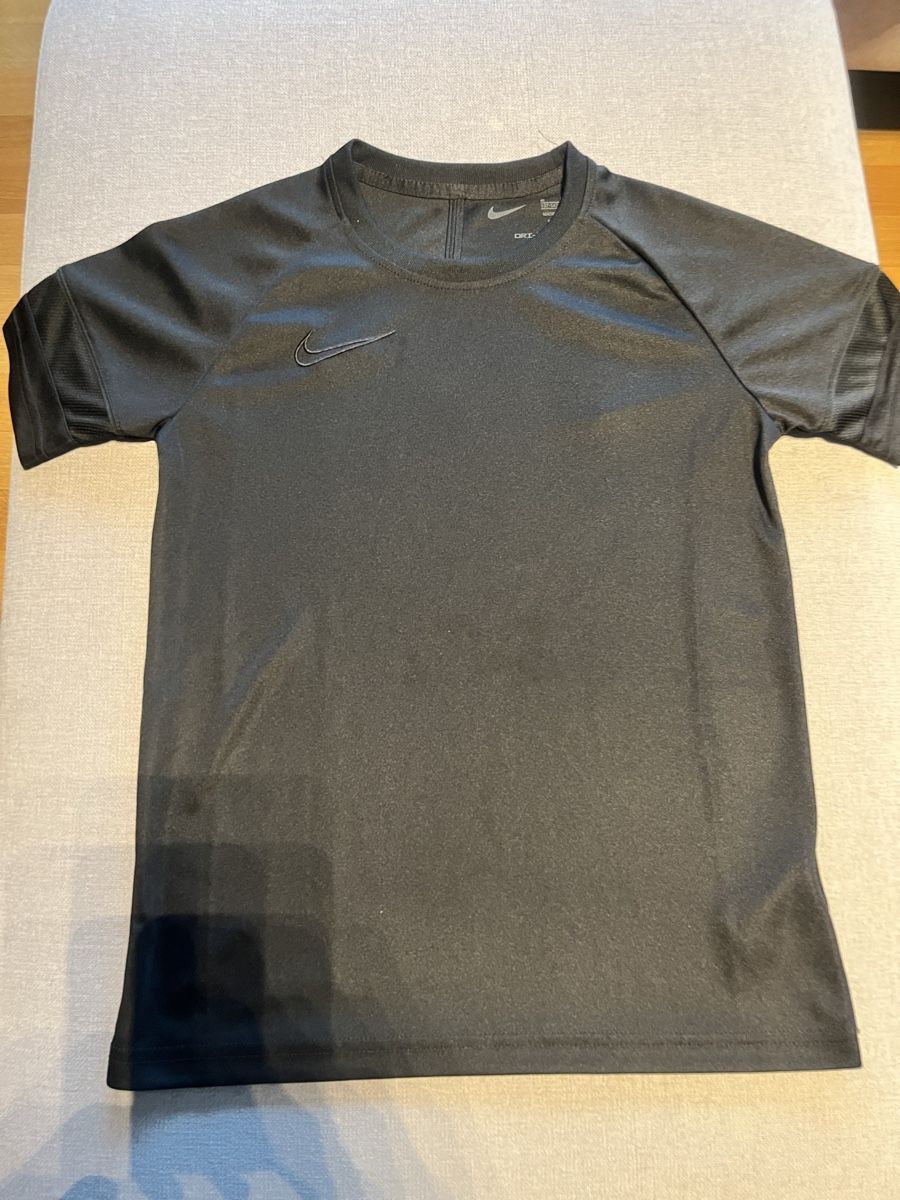 T-shirt: Nike T-Shirt – Usato da Tägerwilen venduto da Buesifrank