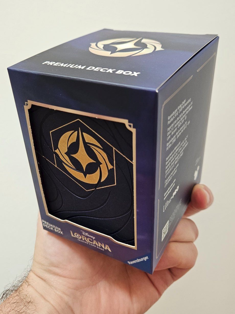 Ravensburger Spiele: Premium Deck Box Lorcana neuve – Neu und originalverpackt aus Fiez von hazelblade