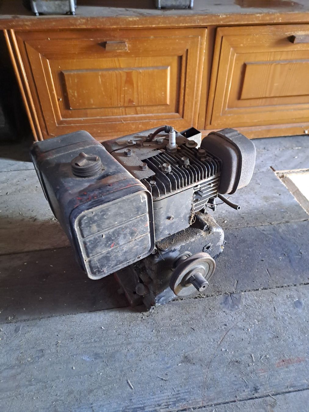 Motoren: MAG/Briggs&Stratton Motoren – Defekt aus Ganterschwil von Salis502 5