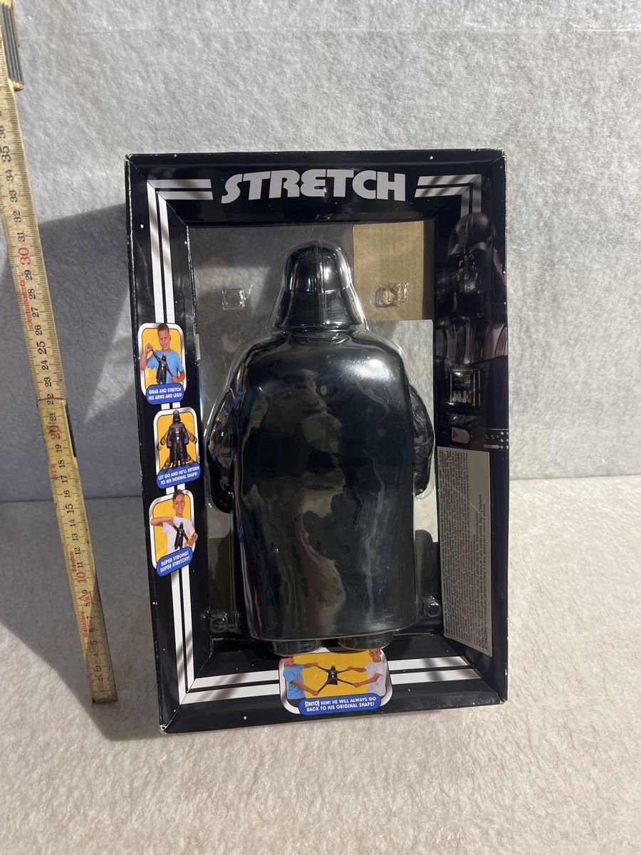 Star Wars Statuette: Star Wars Stretch Darth Vader - Super Stretch Fun! – Nuovo e nell'imballaggio originale da Rotkreuz venduto da perlengott 1