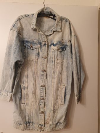 Coole Jeansjacke, Gr. S/M, oversized, Destroyed Look