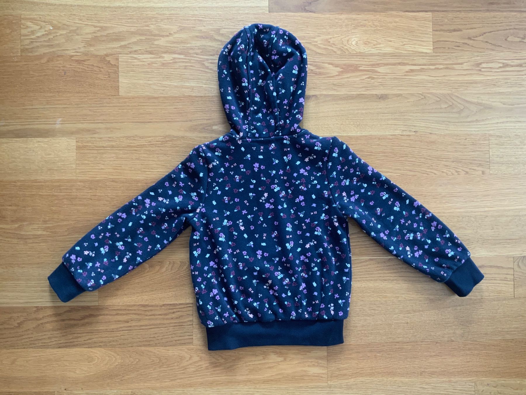 S.Oliver Giacche & Cappotti: S.Oliver Sweatjacke Gr. 128/134 – Usato da Niederstetten venduto da Elmar77 1