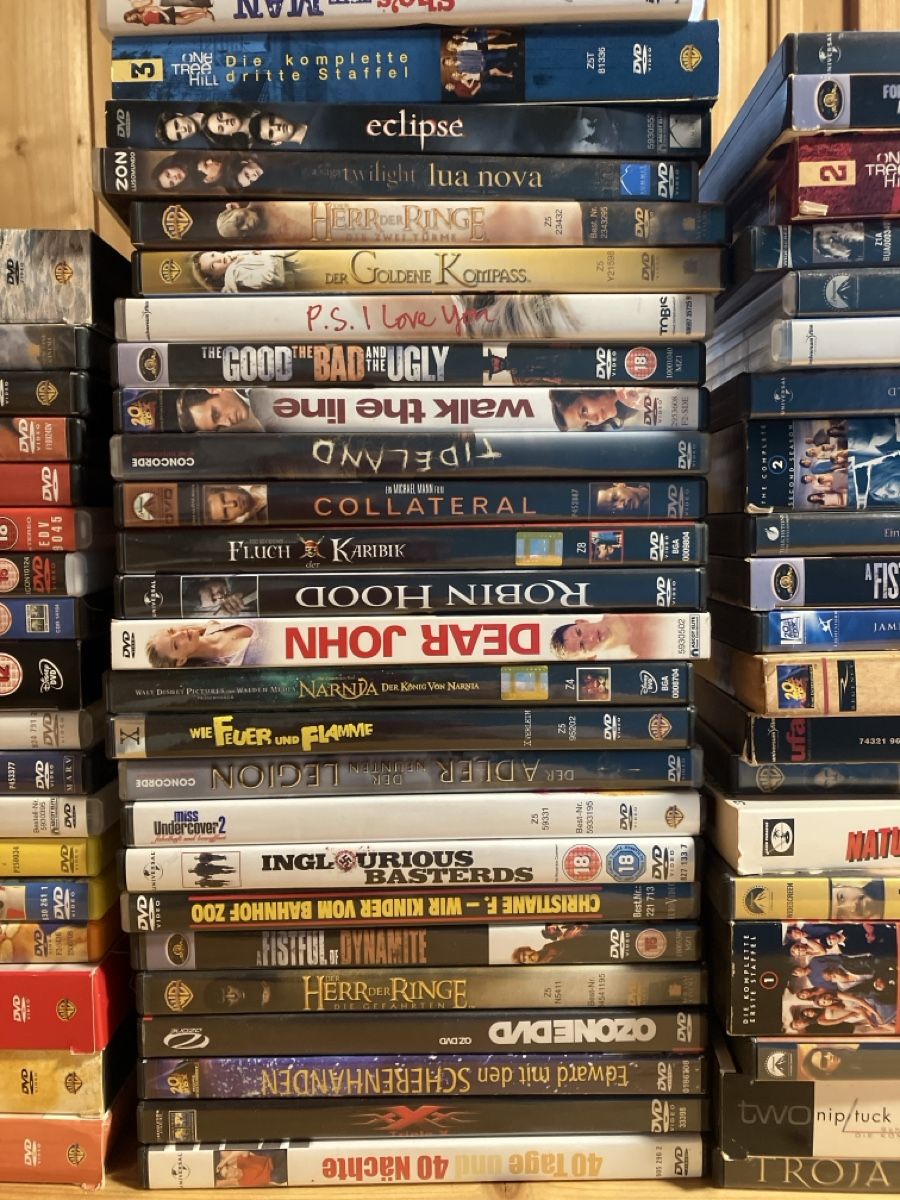 Tous les DVDs: diverse DVD – D'occasion à Chateau d'Oex par anicul 2