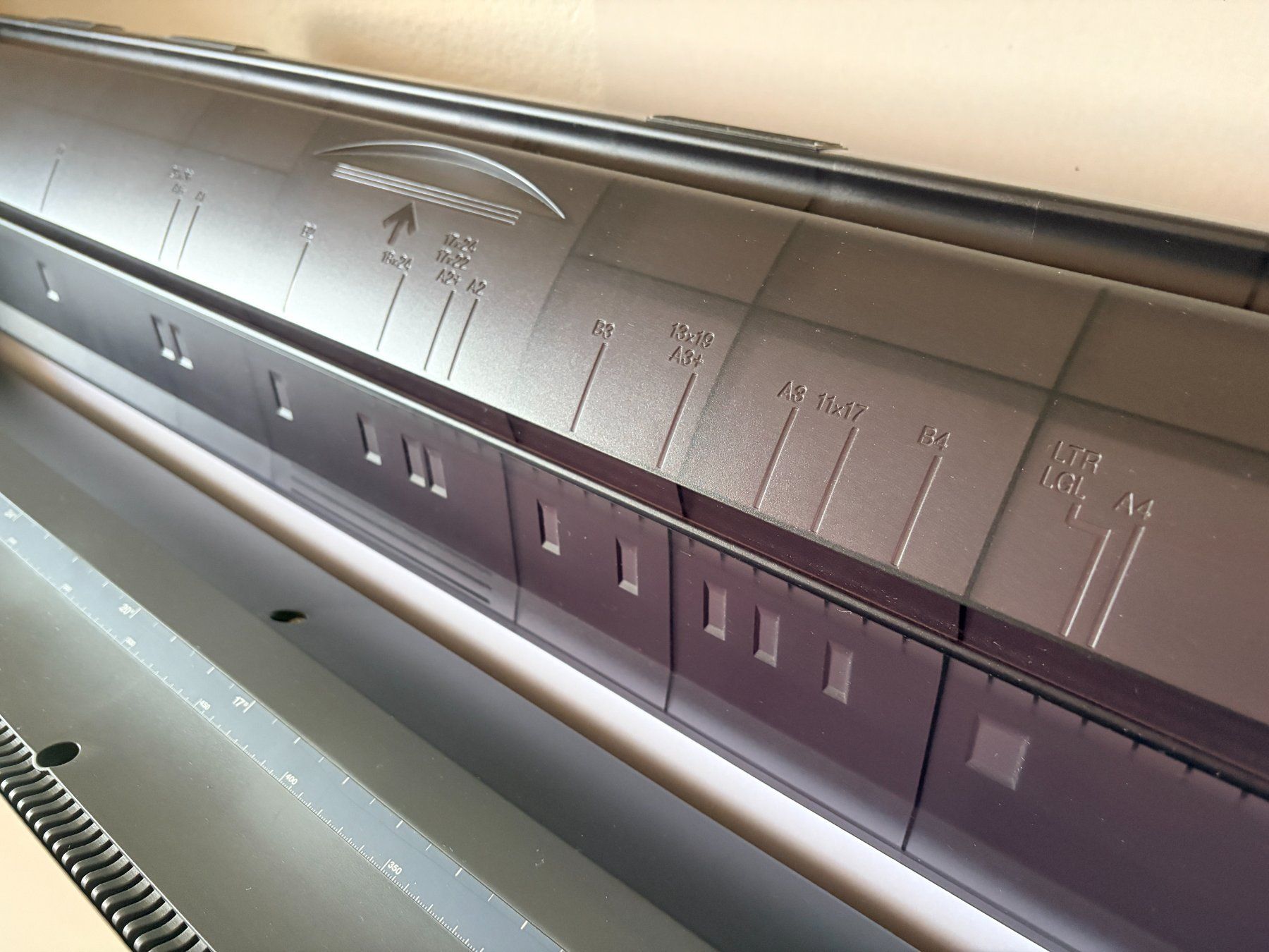 Canon Imprimantes: Canon imagePROGRAF iPF765  Plotter A0 / 36" + cartouches – D'occasion à Collombey par malik.bkn 8