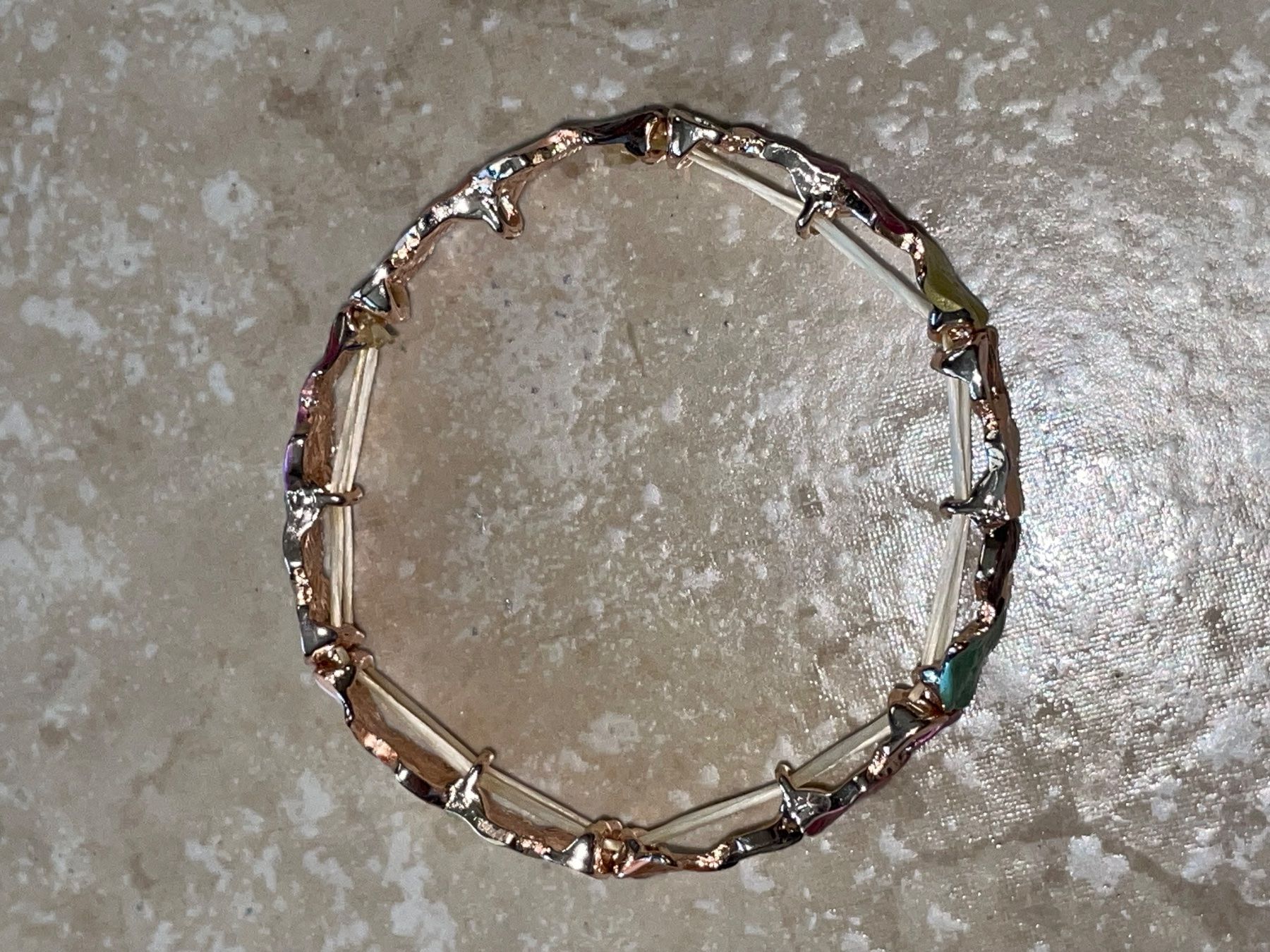 Armbänder & -reifen: Armband elastisch mehrfarbig goldfarben – Gebraucht aus Adlikon b.Regensdf von SimoneO01 3