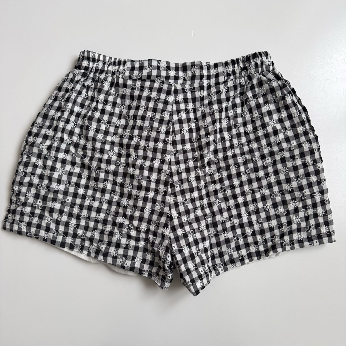 Pantaloni: Süsse Sommer Shorts Gr.S – Usato da Oberwil BL venduto da olibbg 1