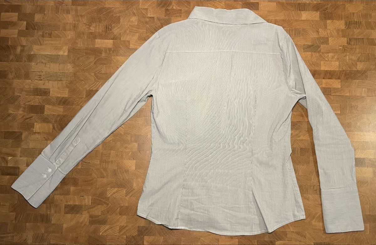 H&M Camicette: hellgraue fein gestreifte Bluse mit Kragen, H&M, 42 – Usato da Bern venduto da AnnaS13 3