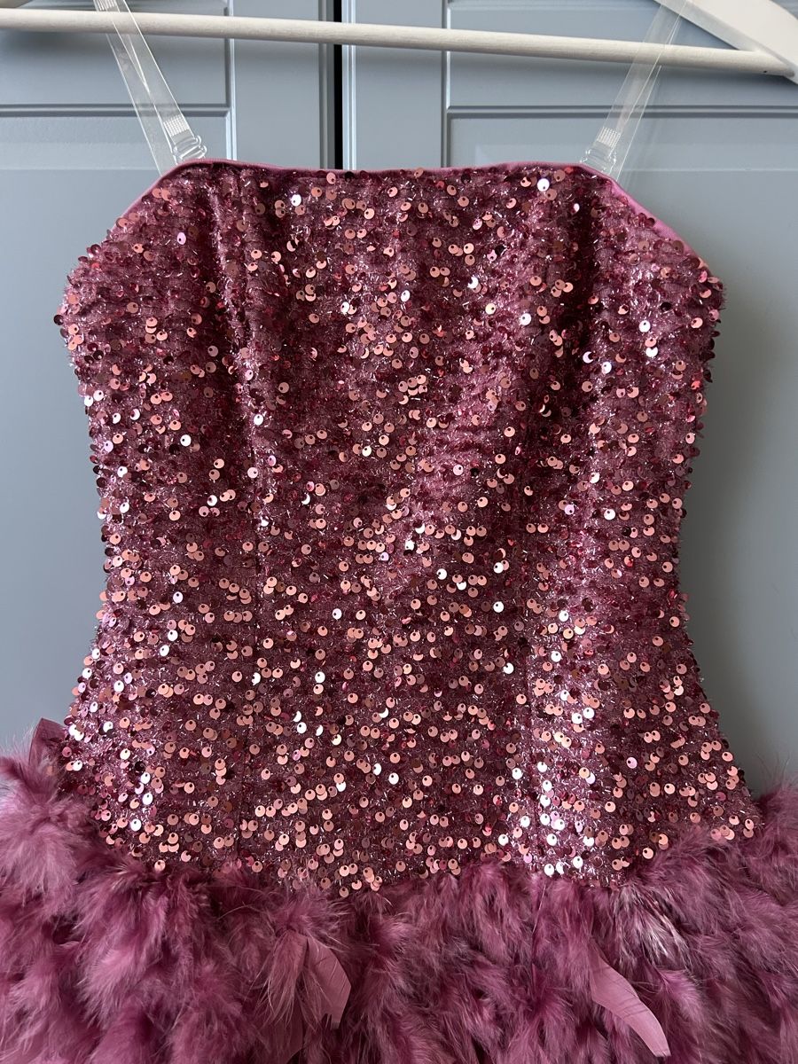 Vestiti: Feder-Kleid – Nuovo (secondo la descrizione) da Eglisau venduto da Sophielepriv 2