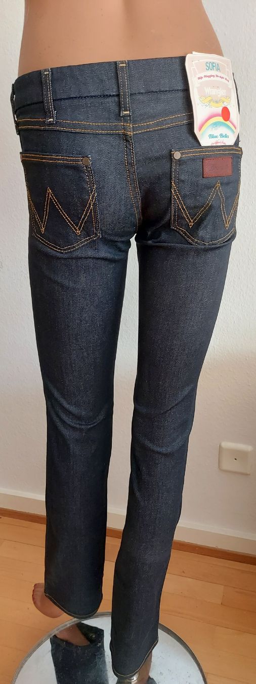 Wrangler Jeans: Neue Wrangler Damen Jeans Sofia Grösse W27 L34 – Nuovo e nell'imballaggio originale da Basel venduto da Mazzo84 1