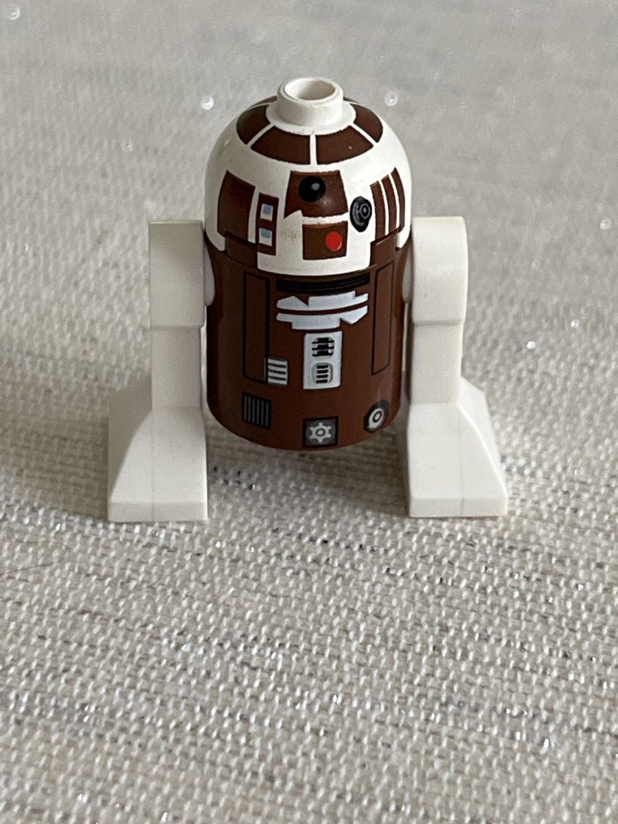 Lego Statuette: Lego Star Wars Droid R7-D4 – Usato da neuenhof venduto da cocoros