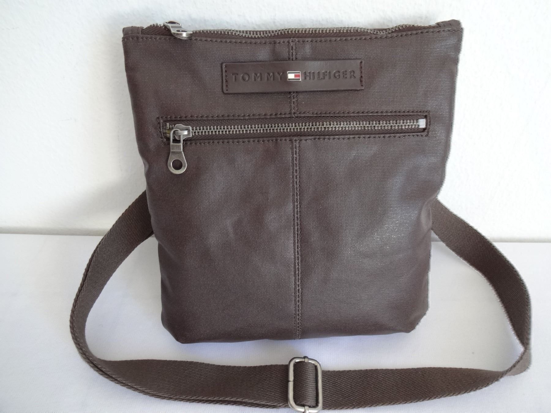 Tommy Hilfiger Borse: *** TOMMY HILFIGER *** Umhänge Tasche – Nuovo (secondo la descrizione) da Frauenfeld venduto da Jahy