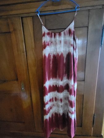 Sommerliches Kleid mit Muster, Grösse M, Top Zustand!