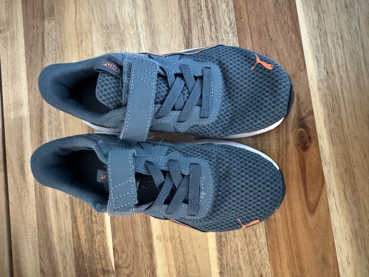 Puma Scarpe per ragazzi: Baskets PUMA enfant taille 33 en super état  – Nuovo (secondo la descrizione) da Killwangen venduto da ame_ffd8 2