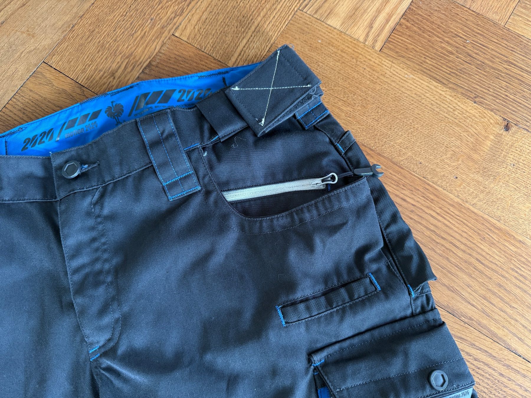 Engelbert Strauss Pantaloni: Kurze Engelbert Strauss Hose, Größe 40 E. S. Motion Damen – Nuovo (secondo la descrizione) da Ennetbaden venduto da mapa05 2