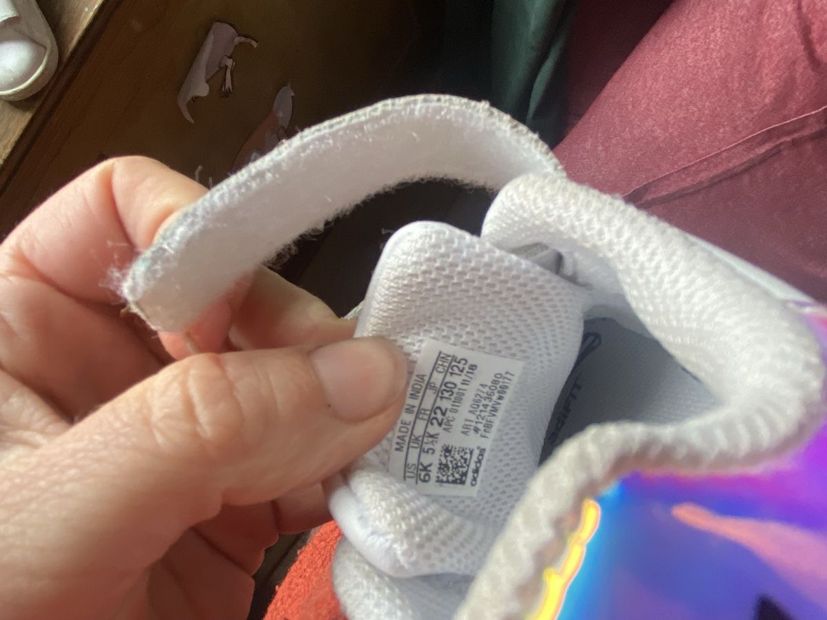 Adidas Schuhe für Jungen: Adidas sneakers  – Neu (gemäss Beschreibung) aus Küblis von mad_b2bw 2