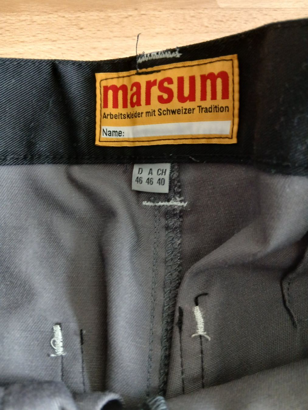 Pantaloni: Graue Arbeitshose (Neu) – Nuovo (secondo la descrizione) da Eschenbach LU venduto da pat_d6ql 2
