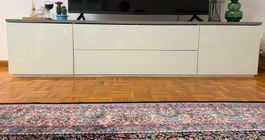 TV Lowboard Hochglanz Weiss – Viel Stauraum – Sehr Guter