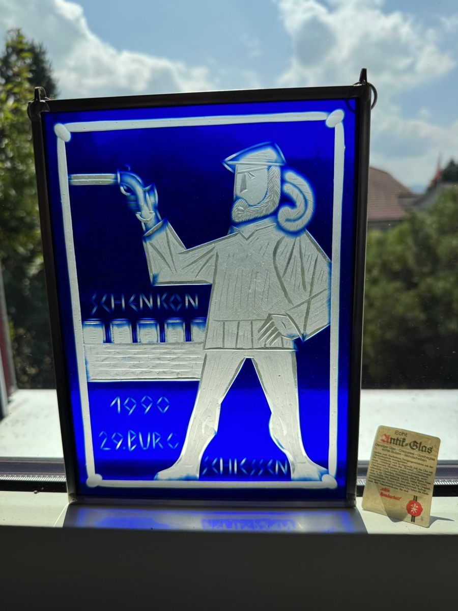 Autres antiquités ou arts: Wappenscheibe aus Glas – D'occasion à Wiggen par cha_p9np