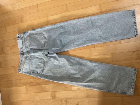  Jeans, Wide Leg, hellblau, undgefähr Grösse 36, Pull& Bear