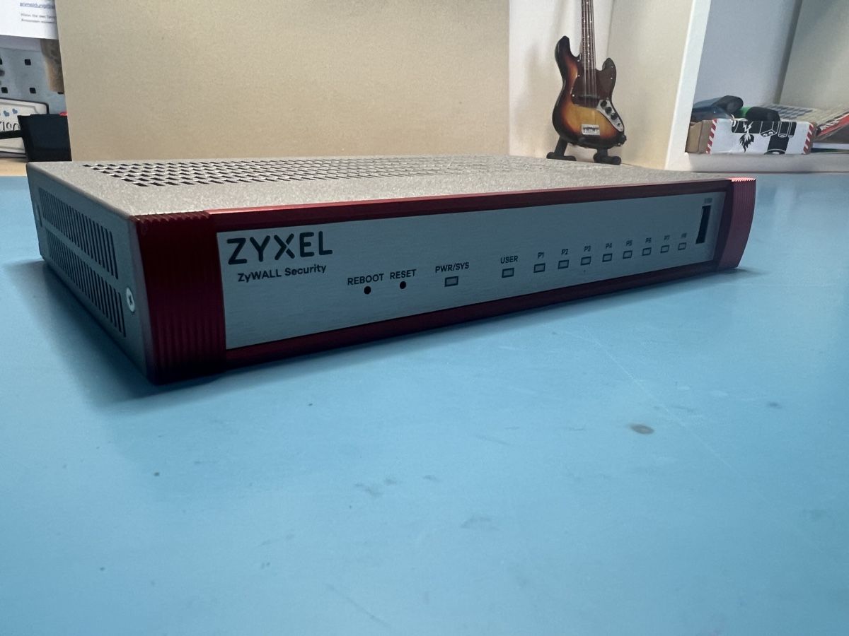 Zyxel Firewall: Zyxel ZyWALL USG Flex 100 – Usato da Zürich venduto da 2008andreas 2