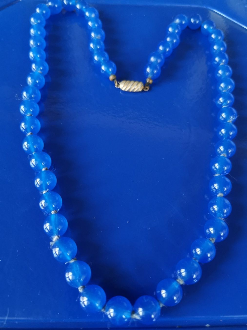 Colliers: SCH. VINTAGE GLASKETTE IN BLAU – D'occasion à Allschwil par Male54