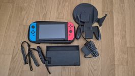 Nintendo Switch Konsole mit Zubehör guter Zustand