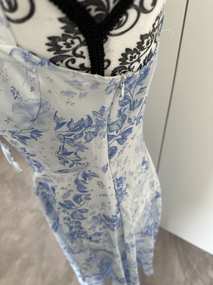 Kleider: Kleid Blumenmuster blau weiss Grösse S – Gebraucht aus Dietikon von vithya88 5