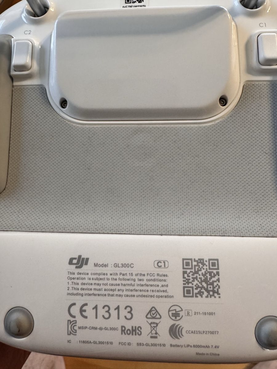 DJI RC Modellbau: DJI Phantom 4 Set, 2 controllers and filters.  – Gebraucht aus Zürich von kou_zyw6 2