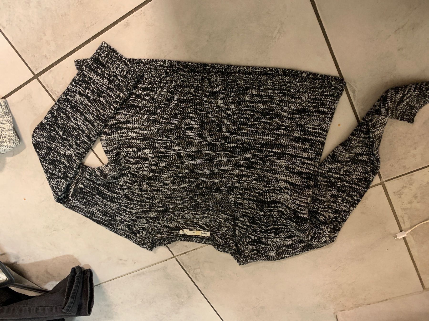 Pulls & Sweat-shirts: Kurz strickpulli gr S – D'occasion à Bad Zurzach par Cuore34