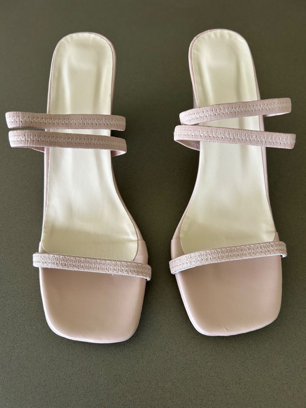 Scarpe da donna: Neue Blockabsatz - Sandale – Nuovo (secondo la descrizione) da Kilchberg ZH venduto da Anie. 1