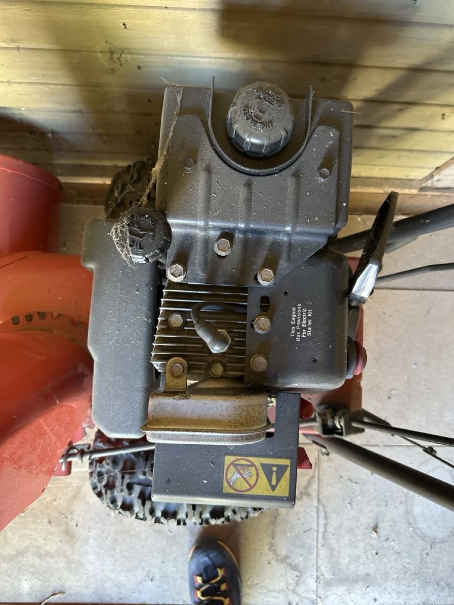 Schneeräumung: Schneefräse Simplicity mit Tecumseh Motor gebraucht – Gebraucht aus Solothurn von laidbackchilling 1