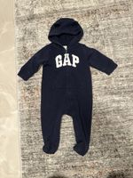 GAP Baby Overall mit Kapuze, Grösse 3-6 Monate