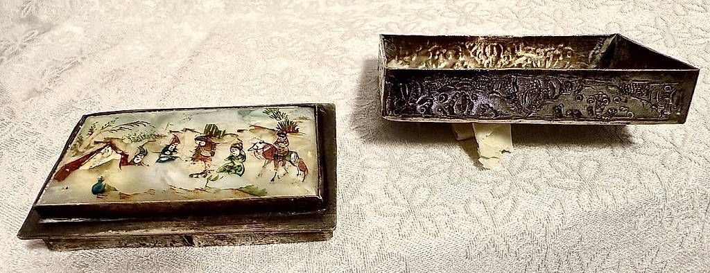 Barattoli: Antike versilberte Dose mit Perlmuttdeckel ,orient Szene – Usato da Fahrwangen venduto da Dirk.Gerlach 2