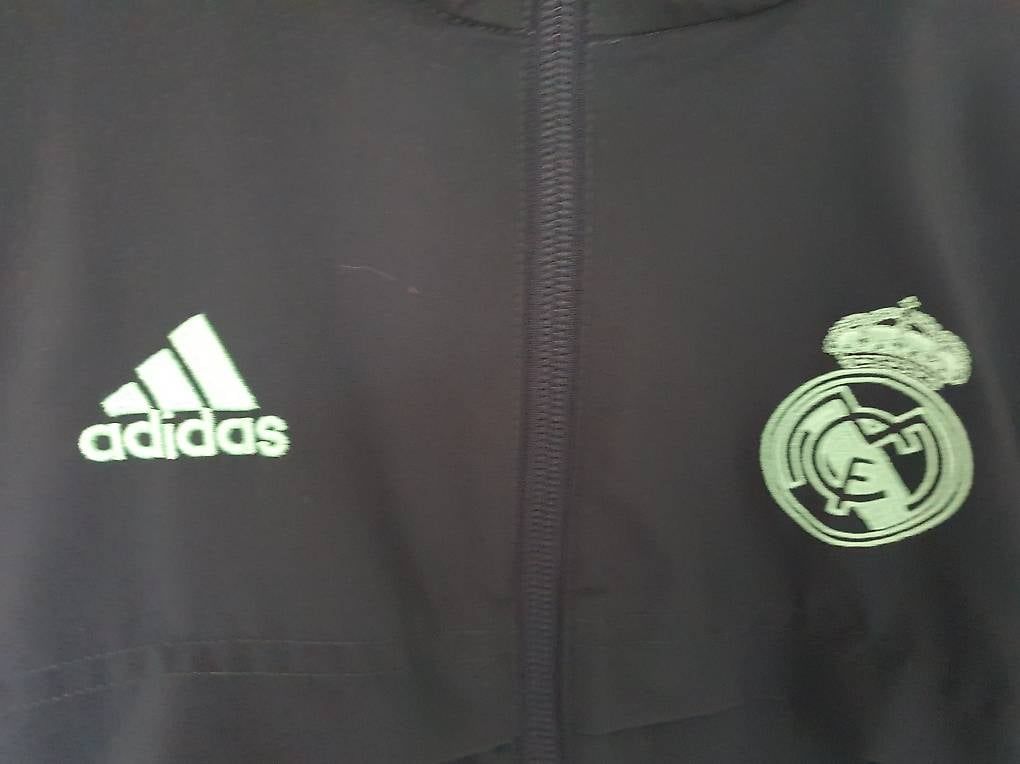 Giacche: Veste foot Adidas real Madrid – Usato da Chavornay venduto da er_yy7k 3