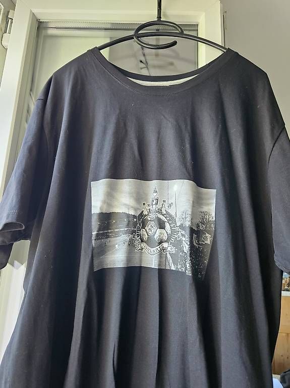 T-Shirts: T-Shirt   XXL – Gebraucht aus Neftenbach von Wummwila 2