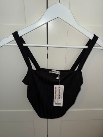 Schwarzes Top Gr. XS - Neu mit Etikett