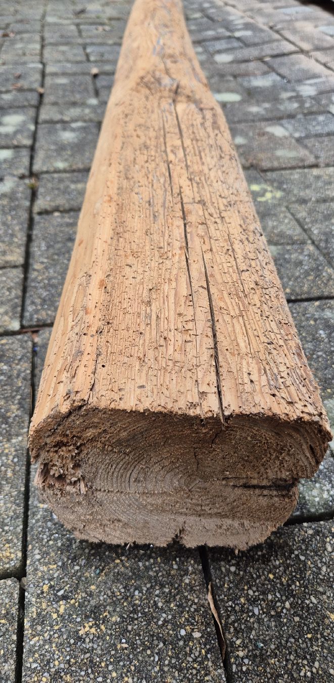 Articoli in legno: Alte Holz Balken – Usato da Moutier venduto da Maria1704 2