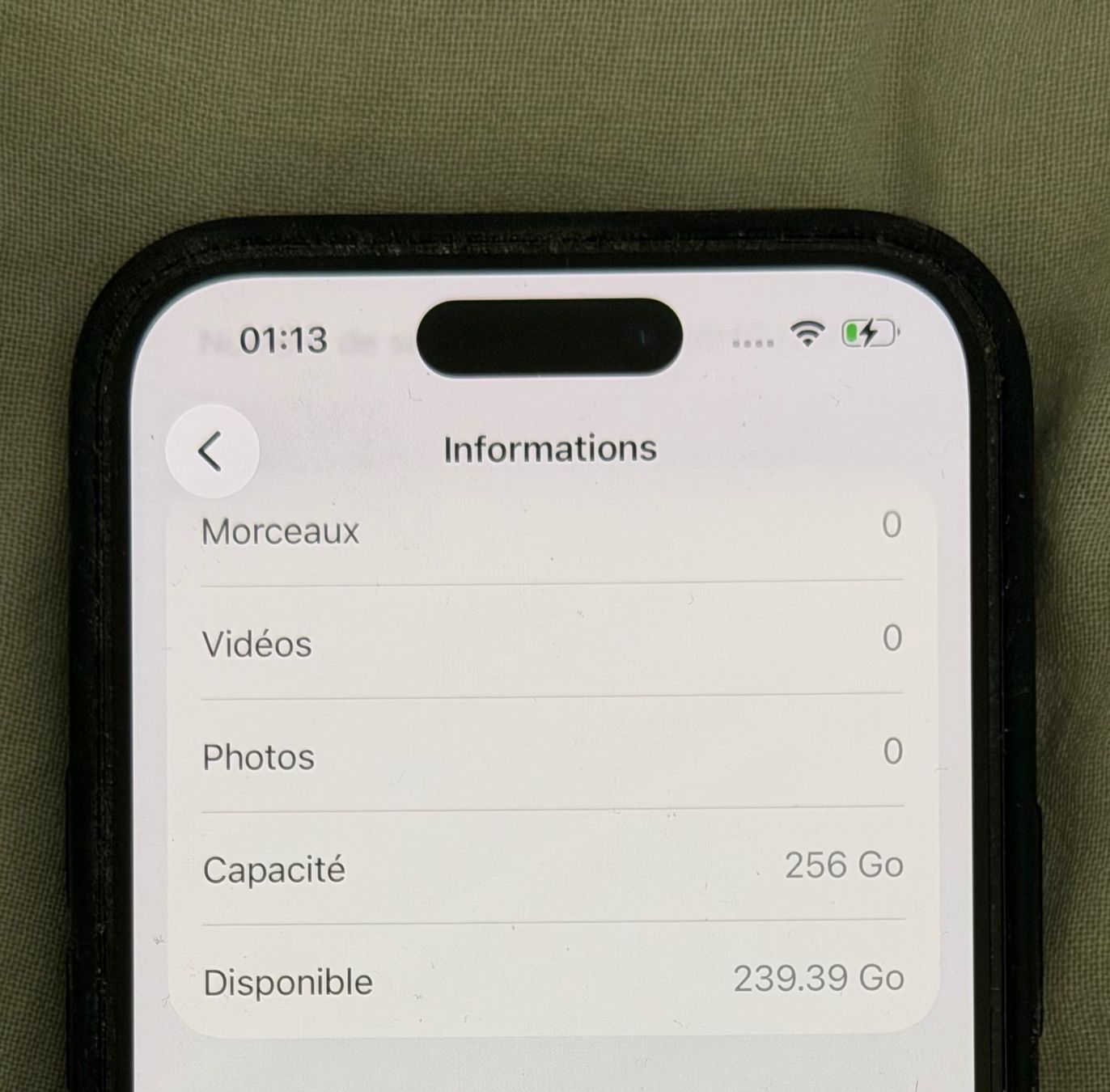 Apple Handys / Smartphones: iPhone 15 noir - 256 Go – Gebraucht aus Meyrin von Enitsuj 9