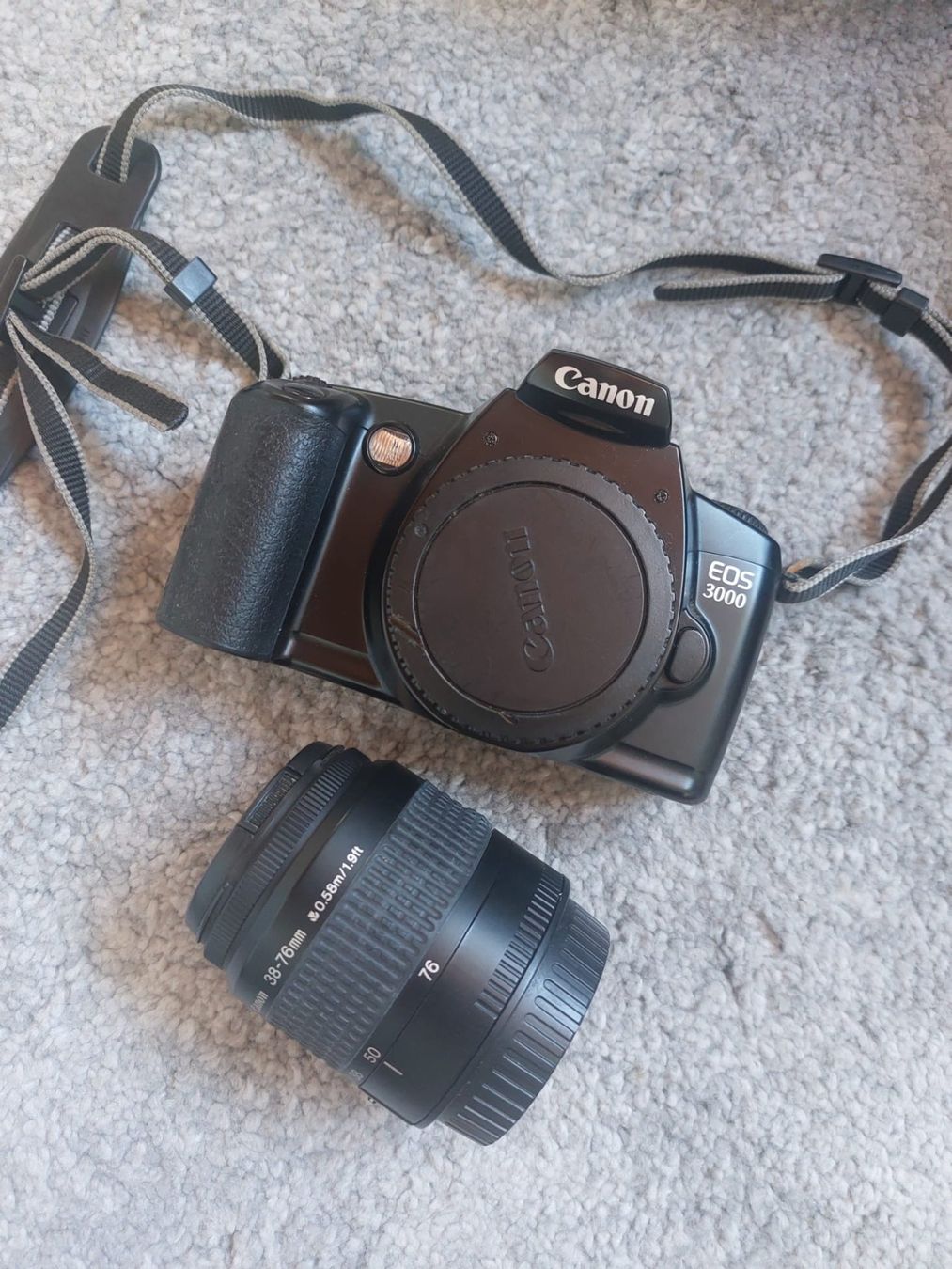 Canon Fotocamera: Kamera für Sammler – Usato da Basel venduto da Salbuquerque 5