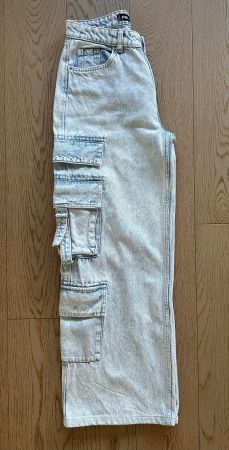 Coole Jeans XS mit Taschen - Neuwertig!