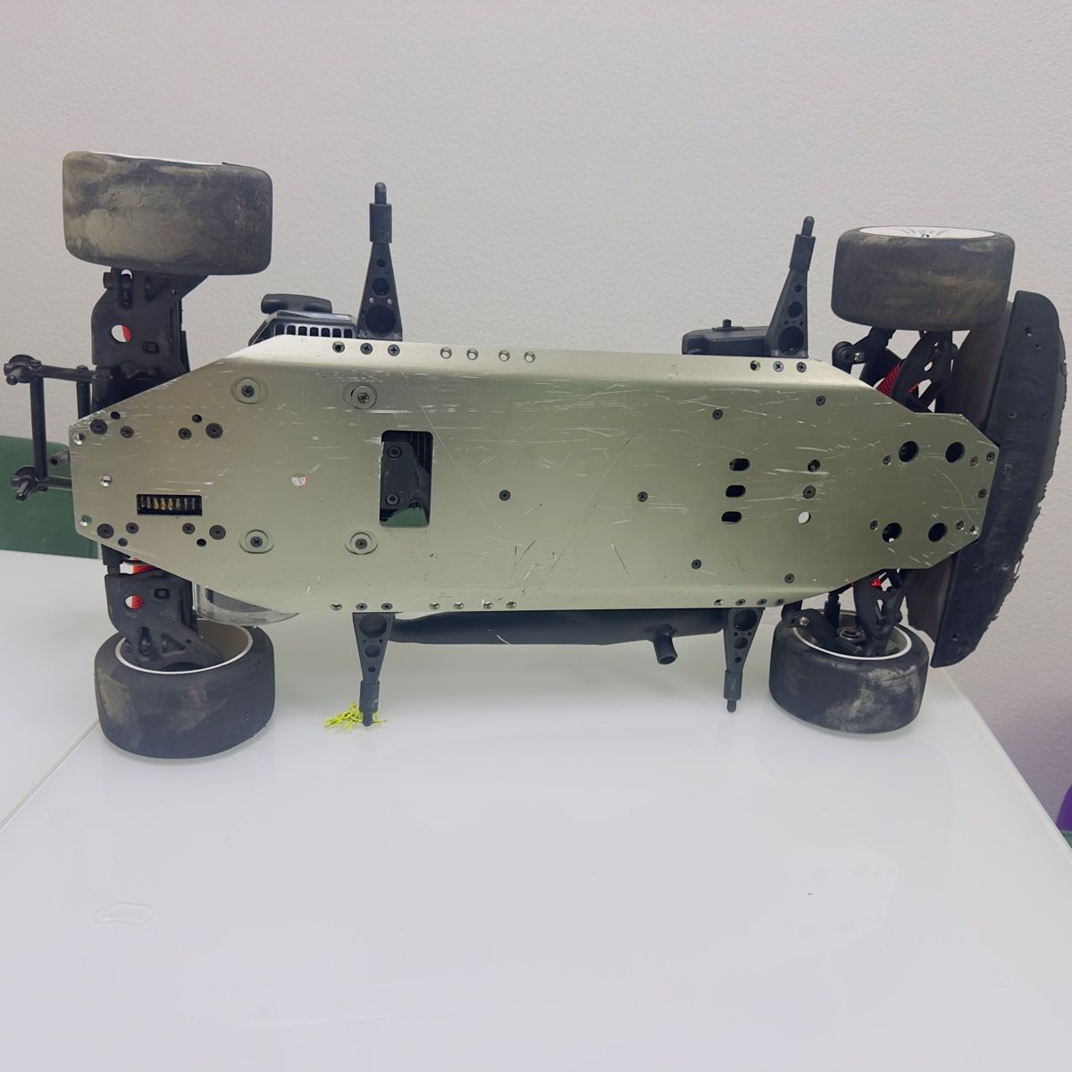 Modellismo RC: RC Auto benzin 23 corsan – Difettoso da Nebikon venduto da sal_pvk8 7