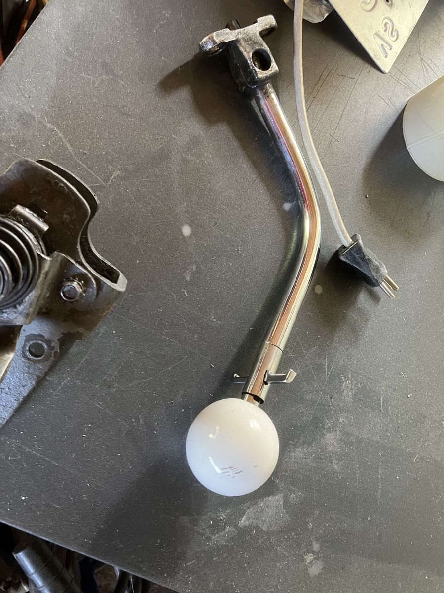 Ford Alle Autoersatzteile: Ford shifter mit linkage – Gebraucht aus Chalais von ced_2sct